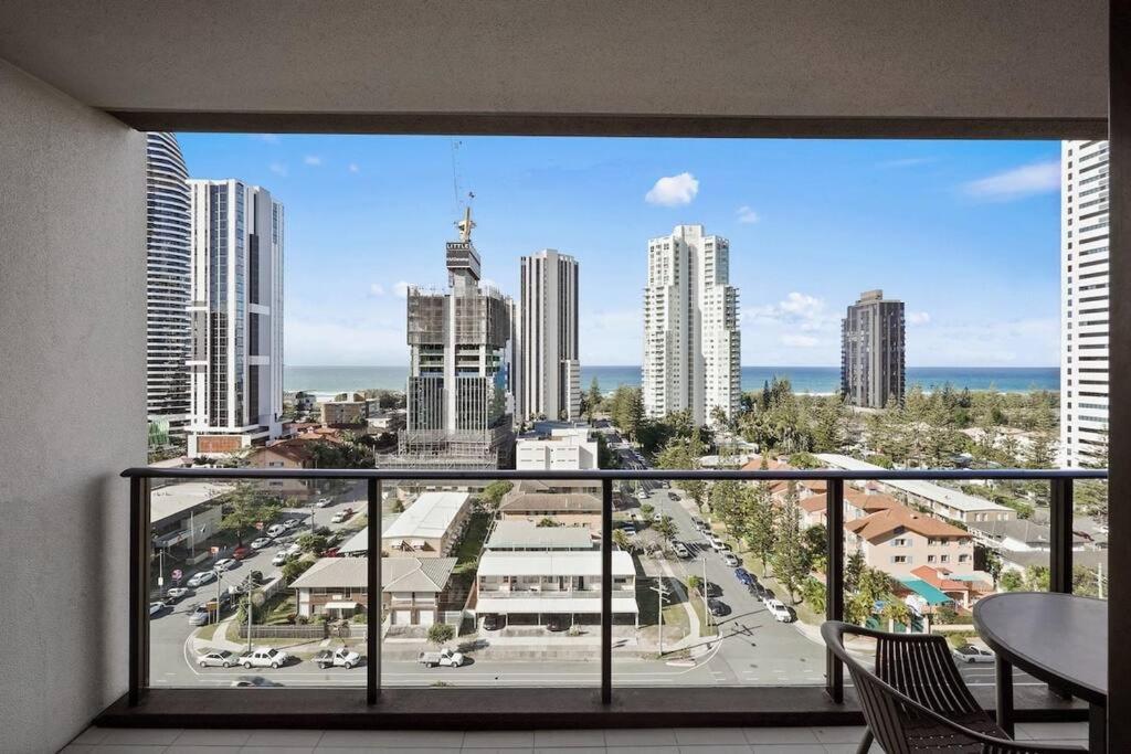 Broadbeach Apartment Level 10 With Beach Views Gold Coast Zewnętrze zdjęcie