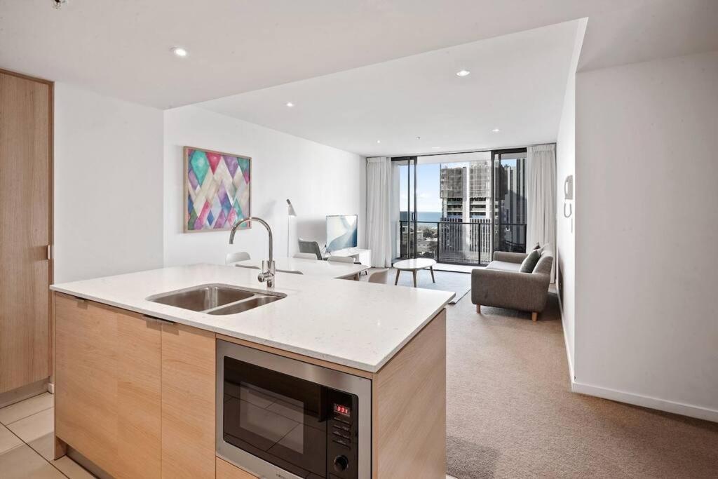 Broadbeach Apartment Level 10 With Beach Views Gold Coast Zewnętrze zdjęcie